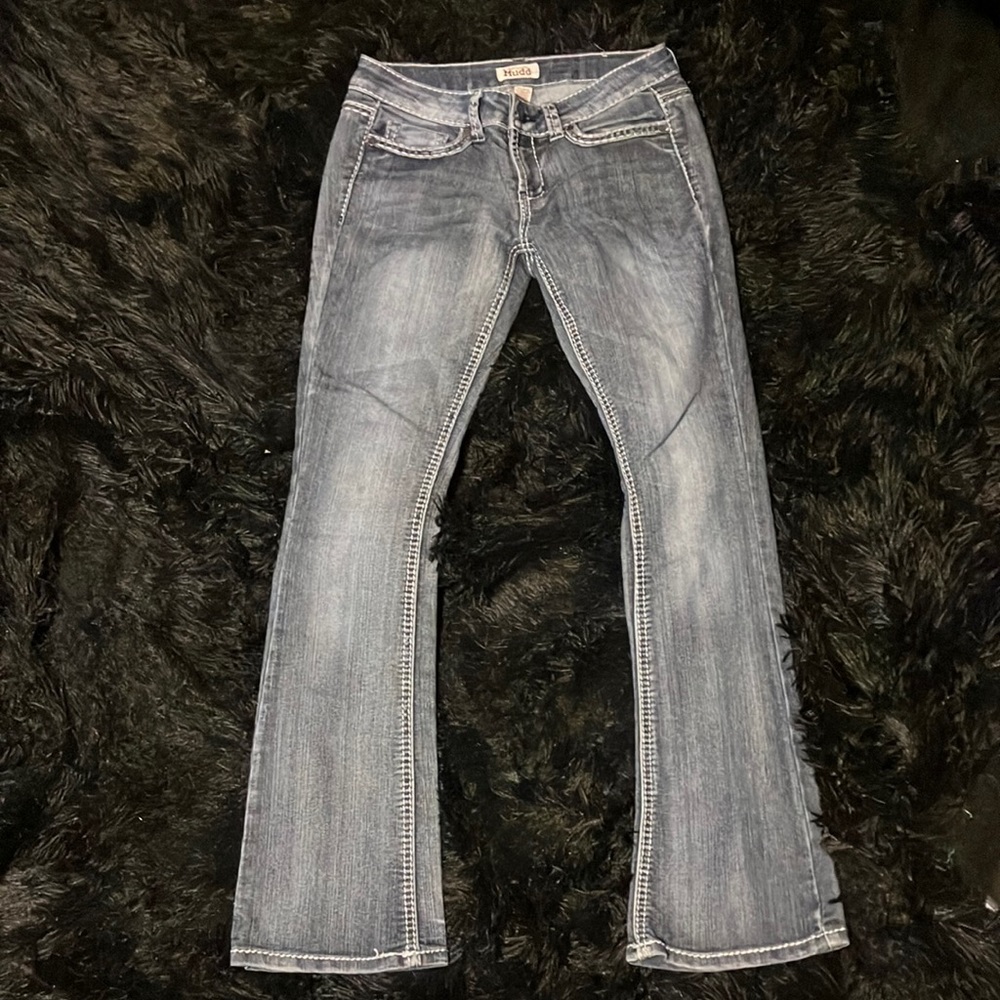 Low rise grey blue-ish